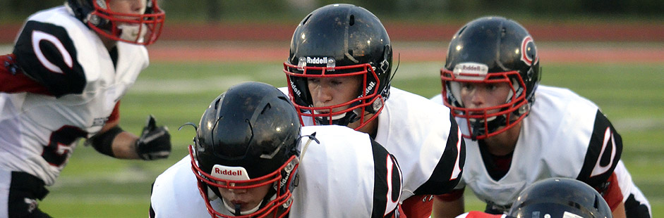 Hornets Football Team Learns From Intersquad Scrimmage