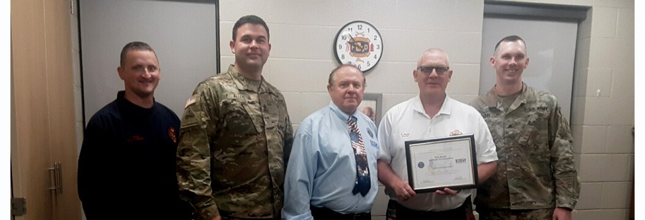 Chief Reeter Honored For Working With Guard Members