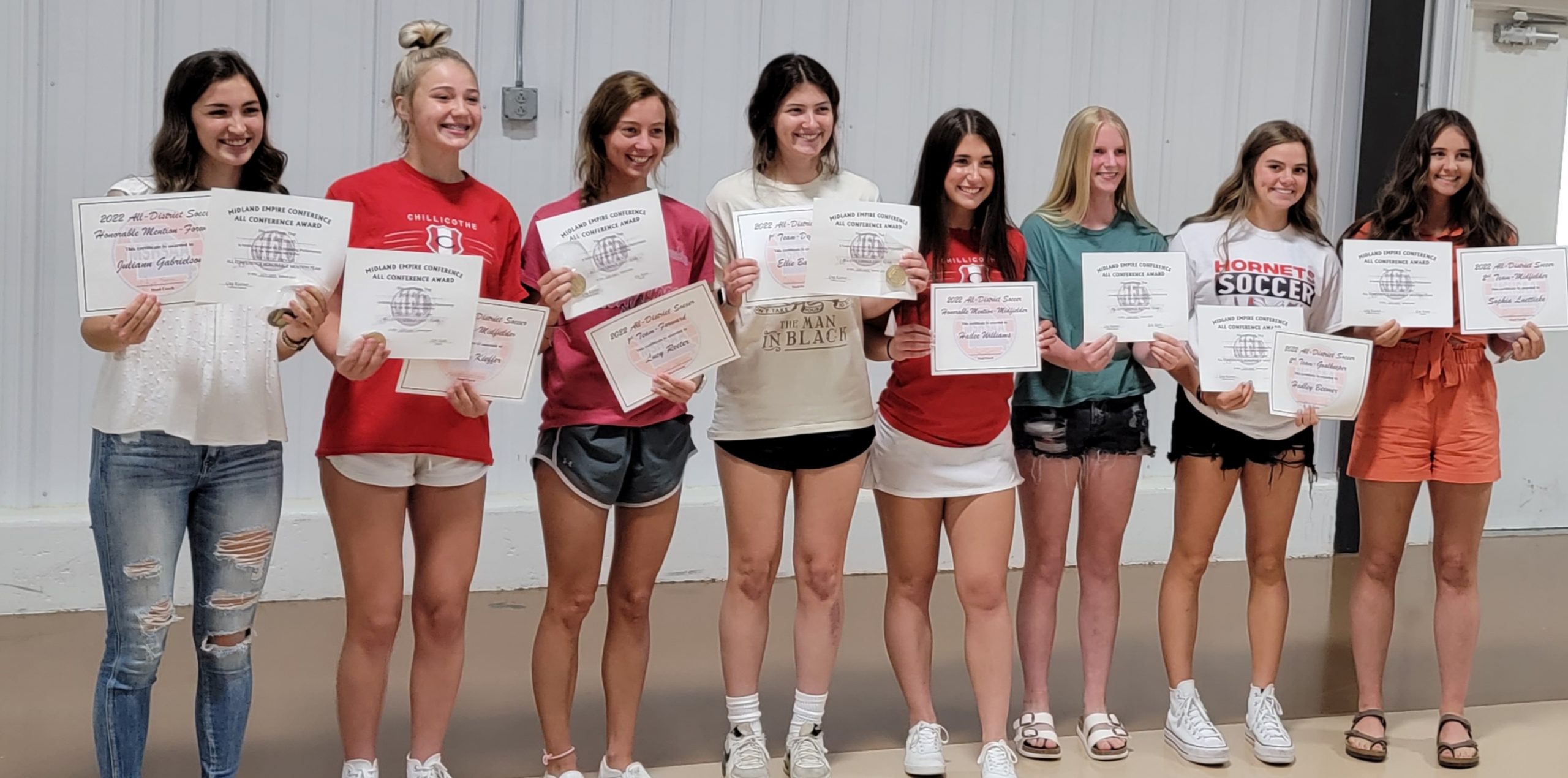 Lady Hornets Soccer Collects 7 All-Conference at Banquet Dinner